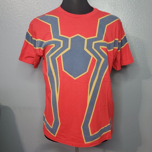 Marvel Red Large PreOwned T-Shirt-Marvel Avengers Infintity War - Picture 2 of 4